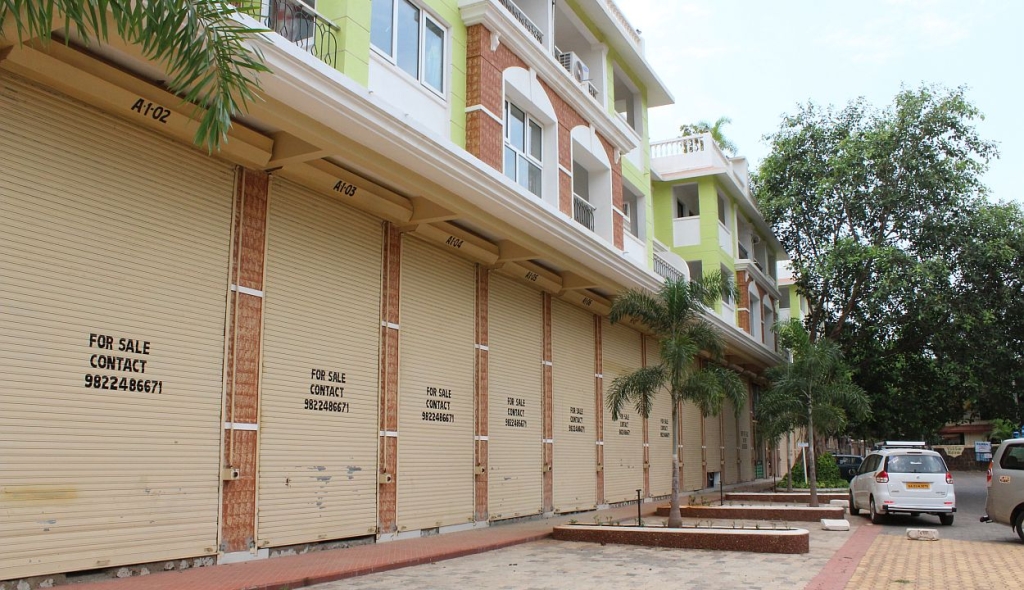 Sun n Sand Commercial Shop