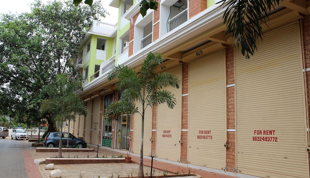 Sun n Sand Commercial Shop